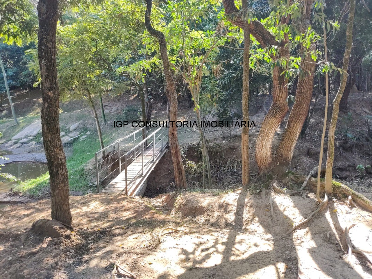 Sítio à venda em Indaiatuba-SP, bairro Pedregulho: 3 quartos, 1 suíte, 1 sala, 4 banheiros, 20.000m² de área!