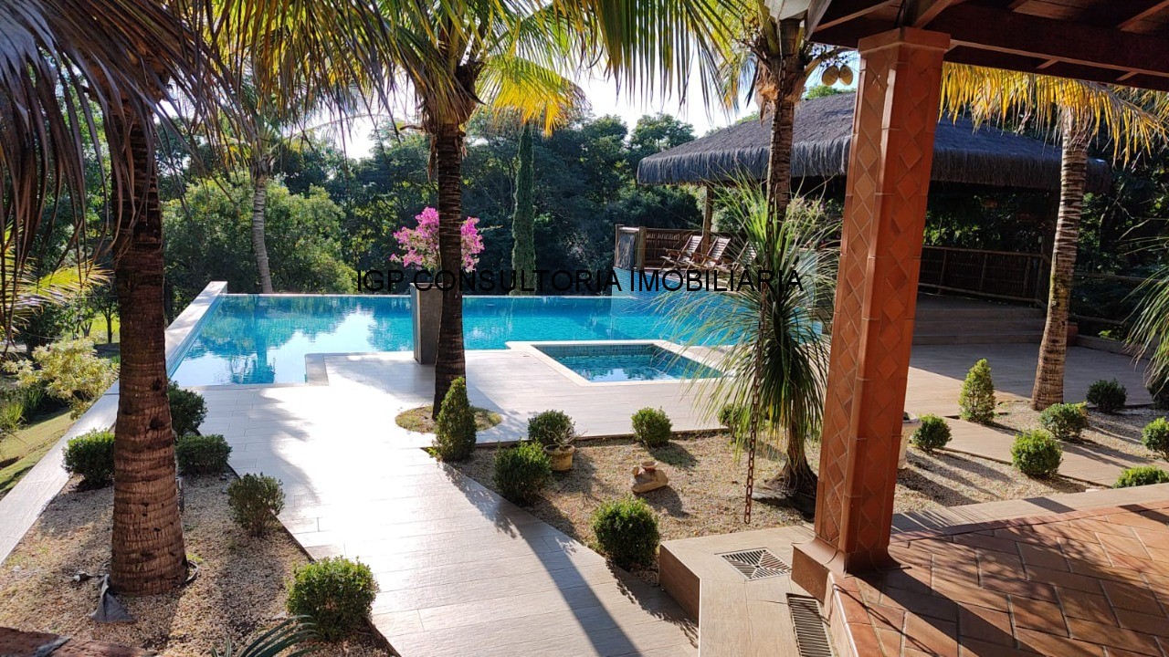 Sítio à venda em Indaiatuba-SP, bairro Pedregulho: 3 quartos, 1 suíte, 1 sala, 4 banheiros, 20.000m² de área!