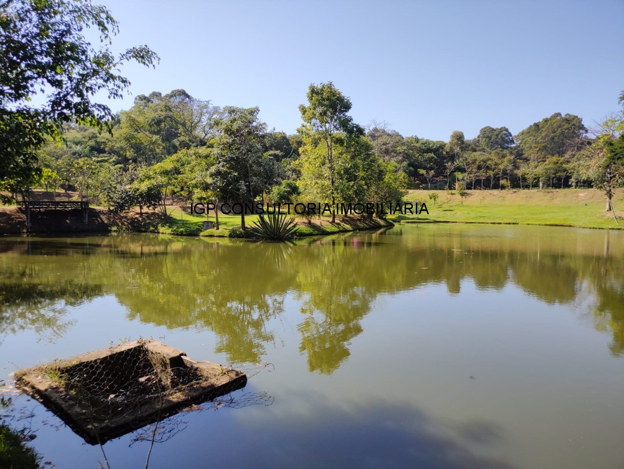 Sítio à venda em Indaiatuba-SP, bairro Pedregulho: 3 quartos, 1 suíte, 1 sala, 4 banheiros, 20.000m² de área!