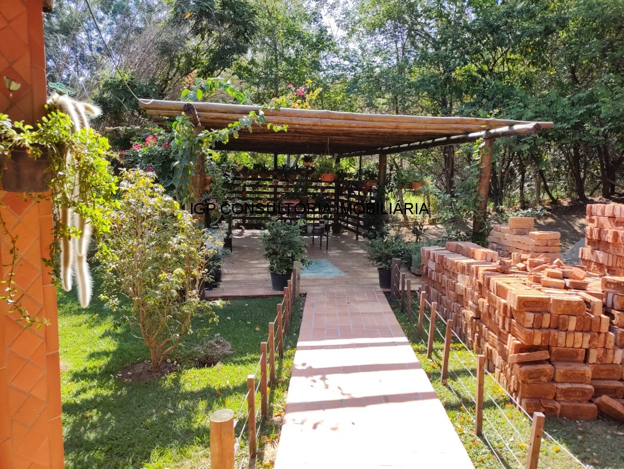 Sítio à venda em indaiatuba-sp, bairro pedregulho: 3 quartos