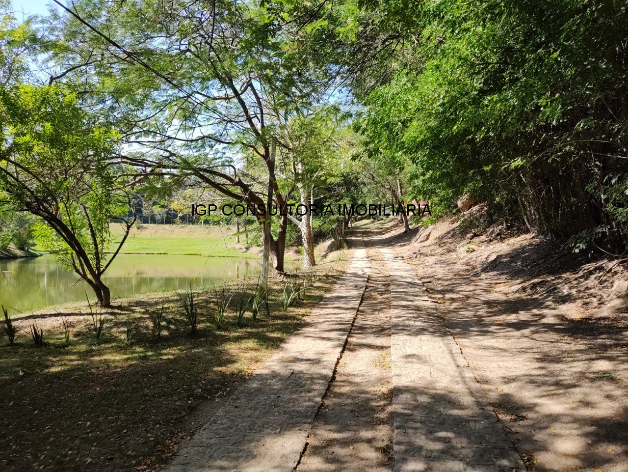 Sítio à venda em Indaiatuba-SP, bairro Pedregulho: 3 quartos, 1 suíte, 1 sala, 4 banheiros, 20.000m² de área!