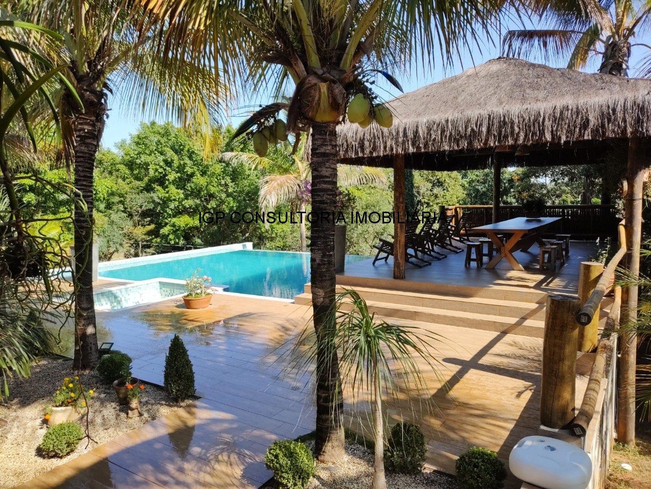 Sítio à venda em Indaiatuba-SP, bairro Pedregulho: 3 quartos, 1 suíte, 1 sala, 4 banheiros, 20.000m² de área!