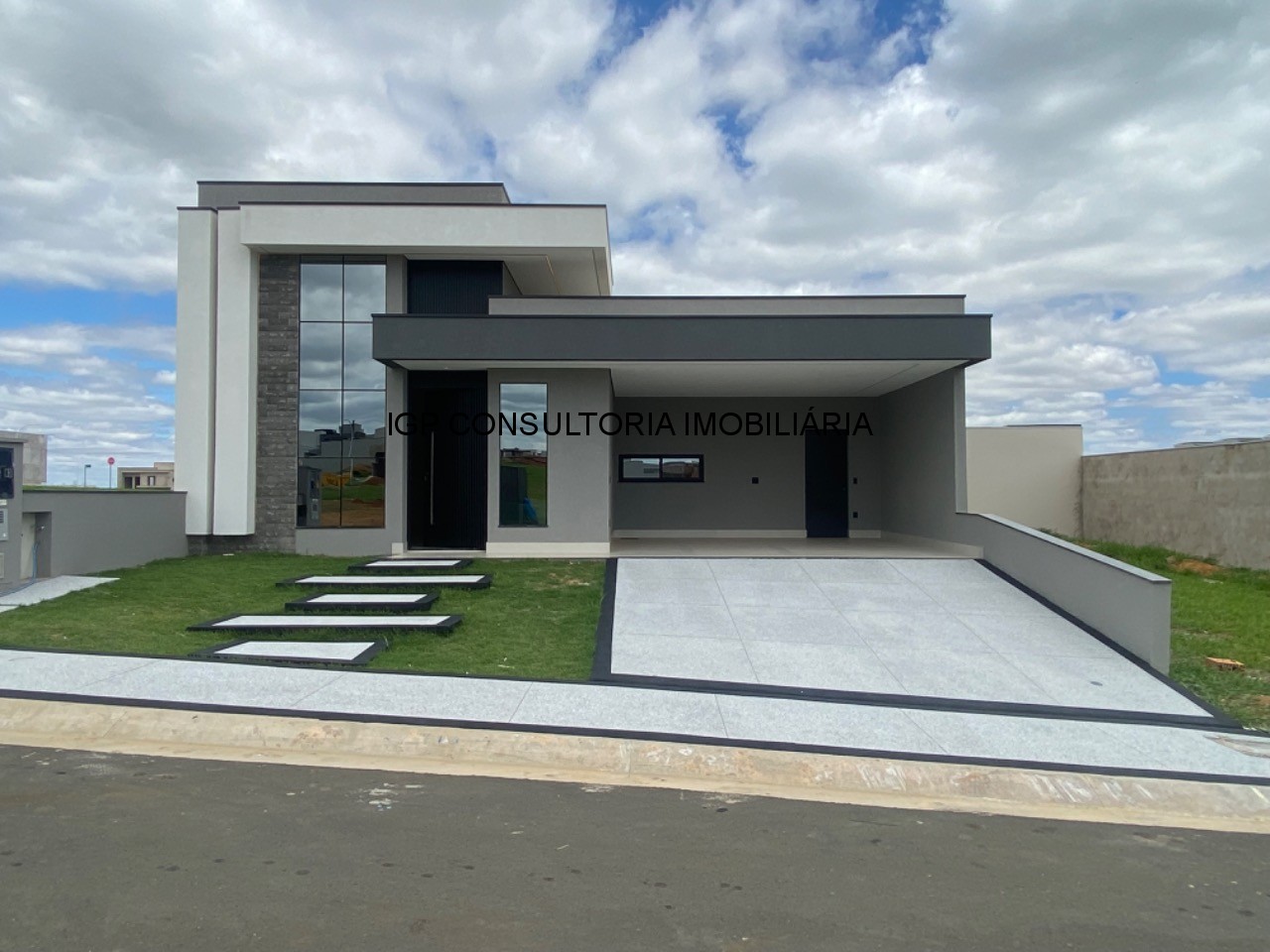 Casa, 3 quartos, 300 m² - Foto 1