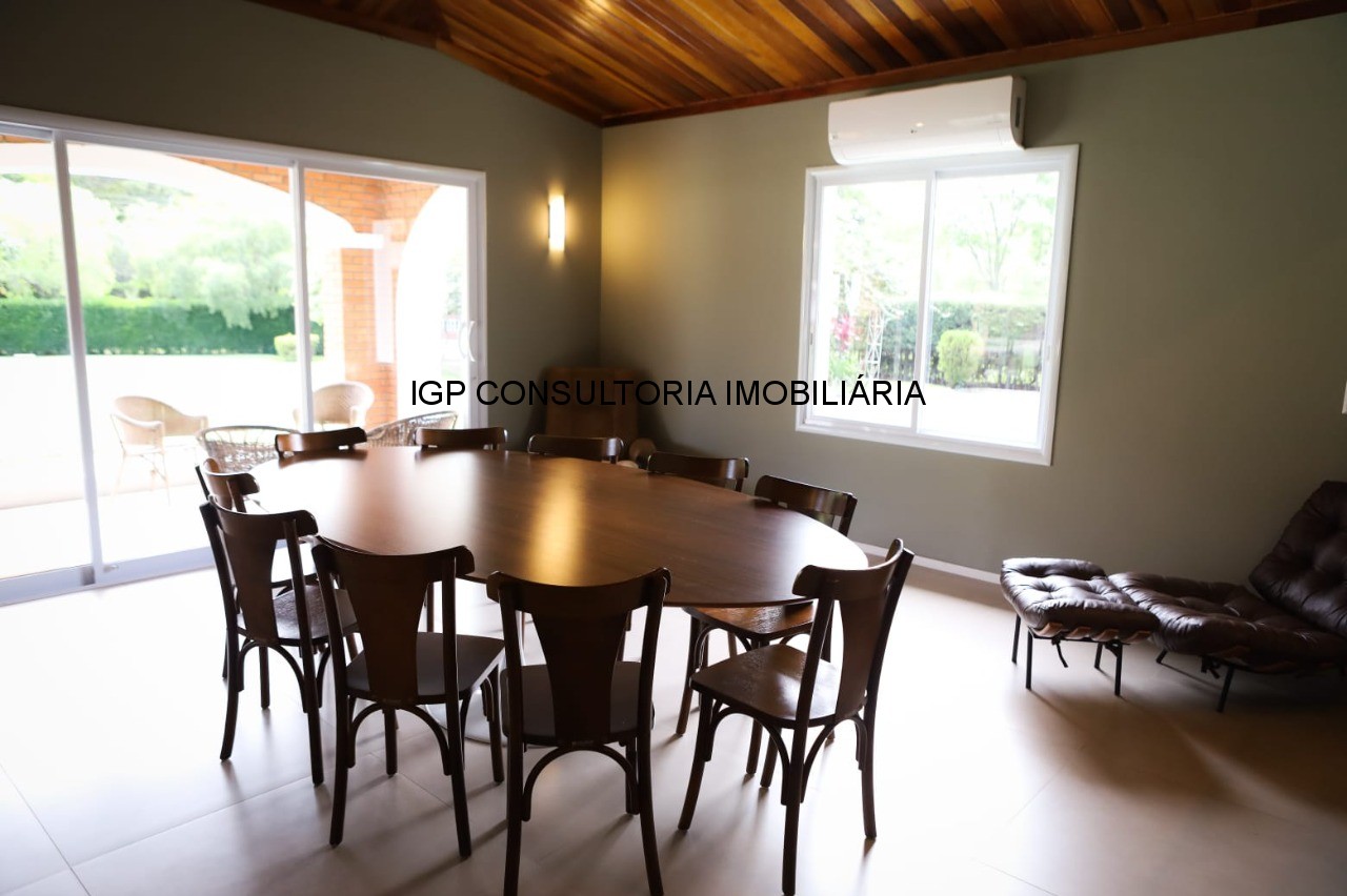 Chácara de luxo em condomínio exclusivo na Chacara Polaris, Indaiatuba-SP: 8 quartos, 1 suíte, 3 salas, 4 banheiros, 488,37 m². Venha conhecer!
