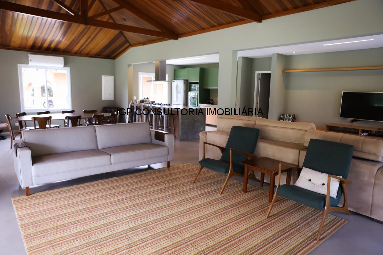 Chácara de luxo em condomínio exclusivo na Chacara Polaris, Indaiatuba-SP: 8 quartos, 1 suíte, 3 salas, 4 banheiros, 488,37 m². Venha conhecer!
