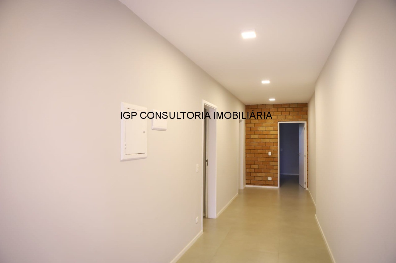 Chácara de luxo em condomínio exclusivo na Chacara Polaris, Indaiatuba-SP: 8 quartos, 1 suíte, 3 salas, 4 banheiros, 488,37 m². Venha conhecer!