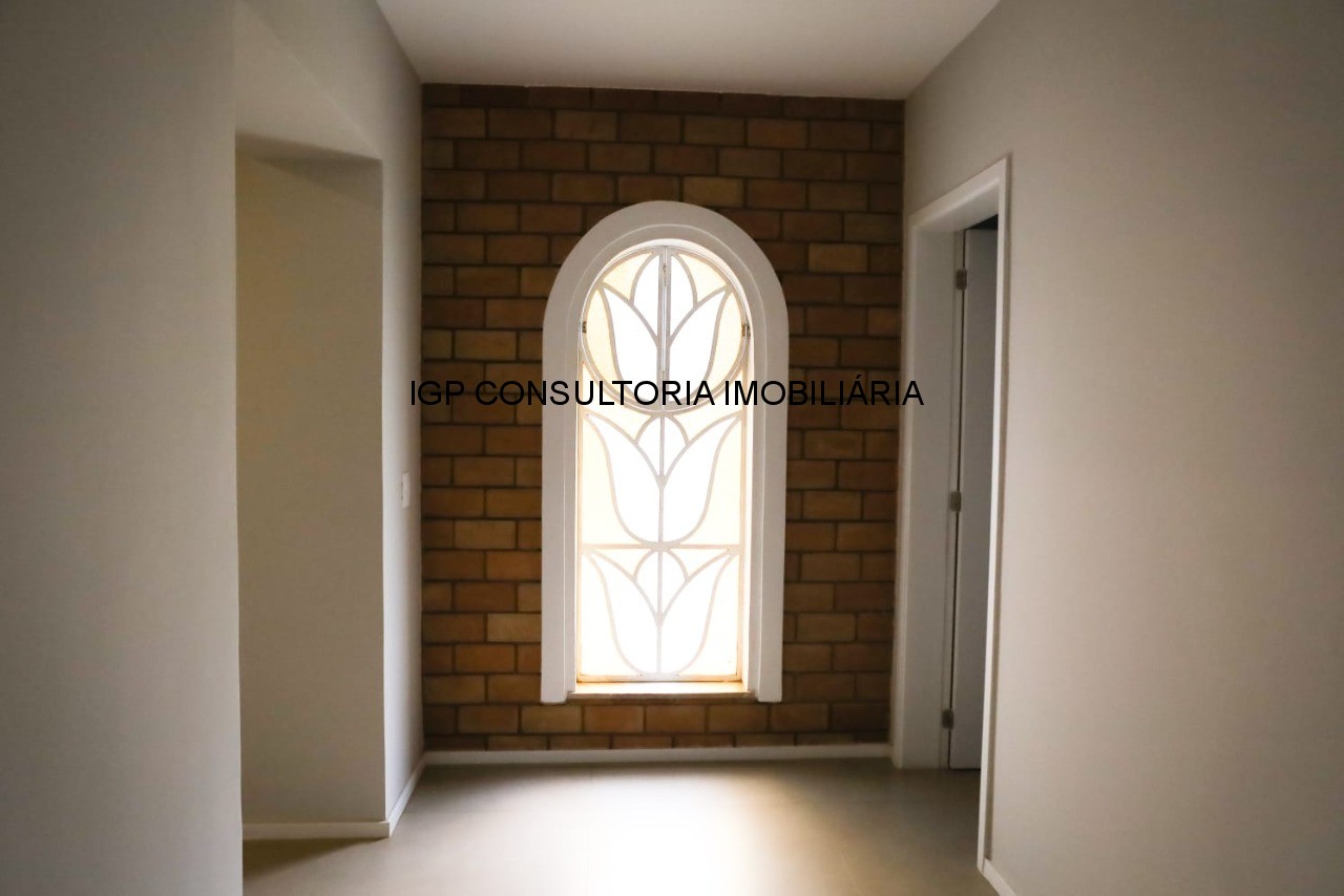 Chácara de luxo em condomínio exclusivo na Chacara Polaris, Indaiatuba-SP: 8 quartos, 1 suíte, 3 salas, 4 banheiros, 488,37 m². Venha conhecer!