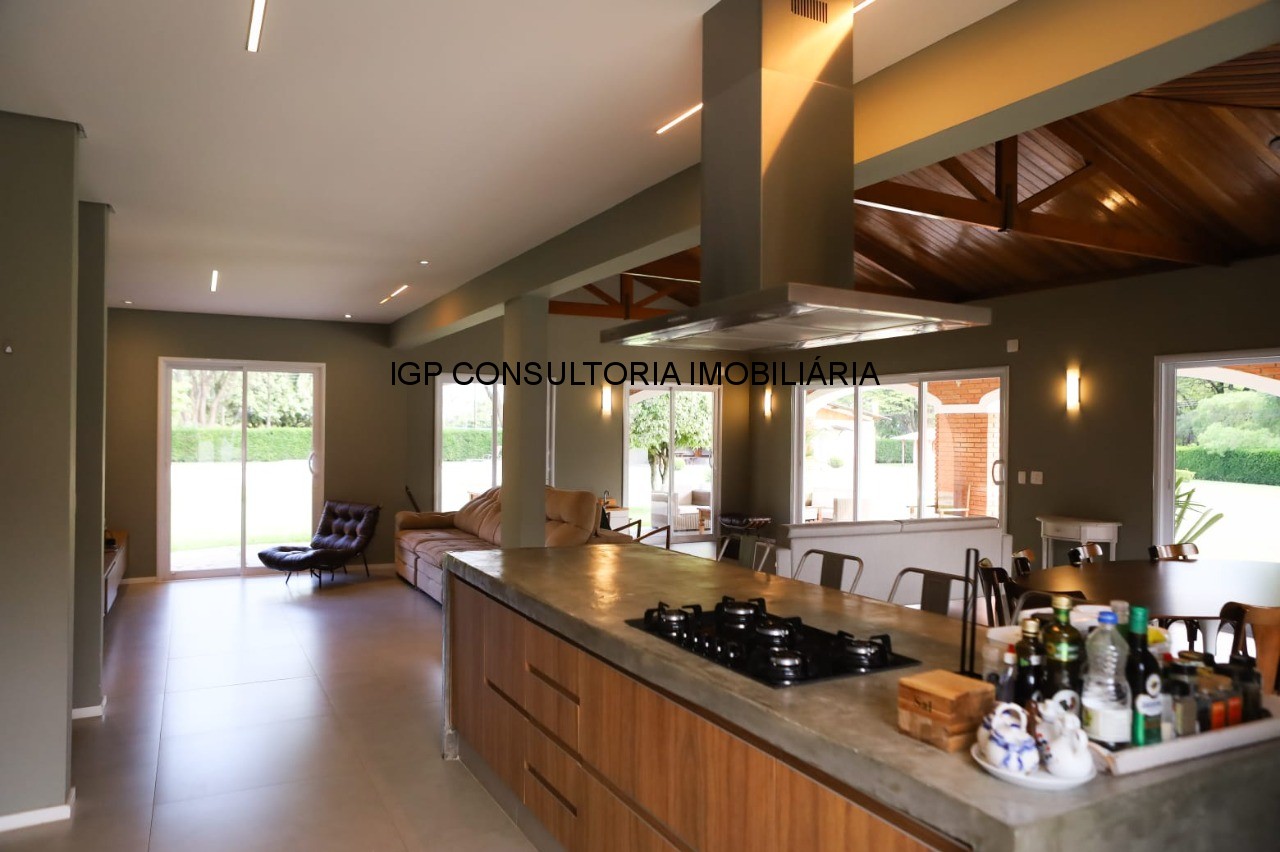 Chácara de luxo em condomínio exclusivo na Chacara Polaris, Indaiatuba-SP: 8 quartos, 1 suíte, 3 salas, 4 banheiros, 488,37 m². Venha conhecer!