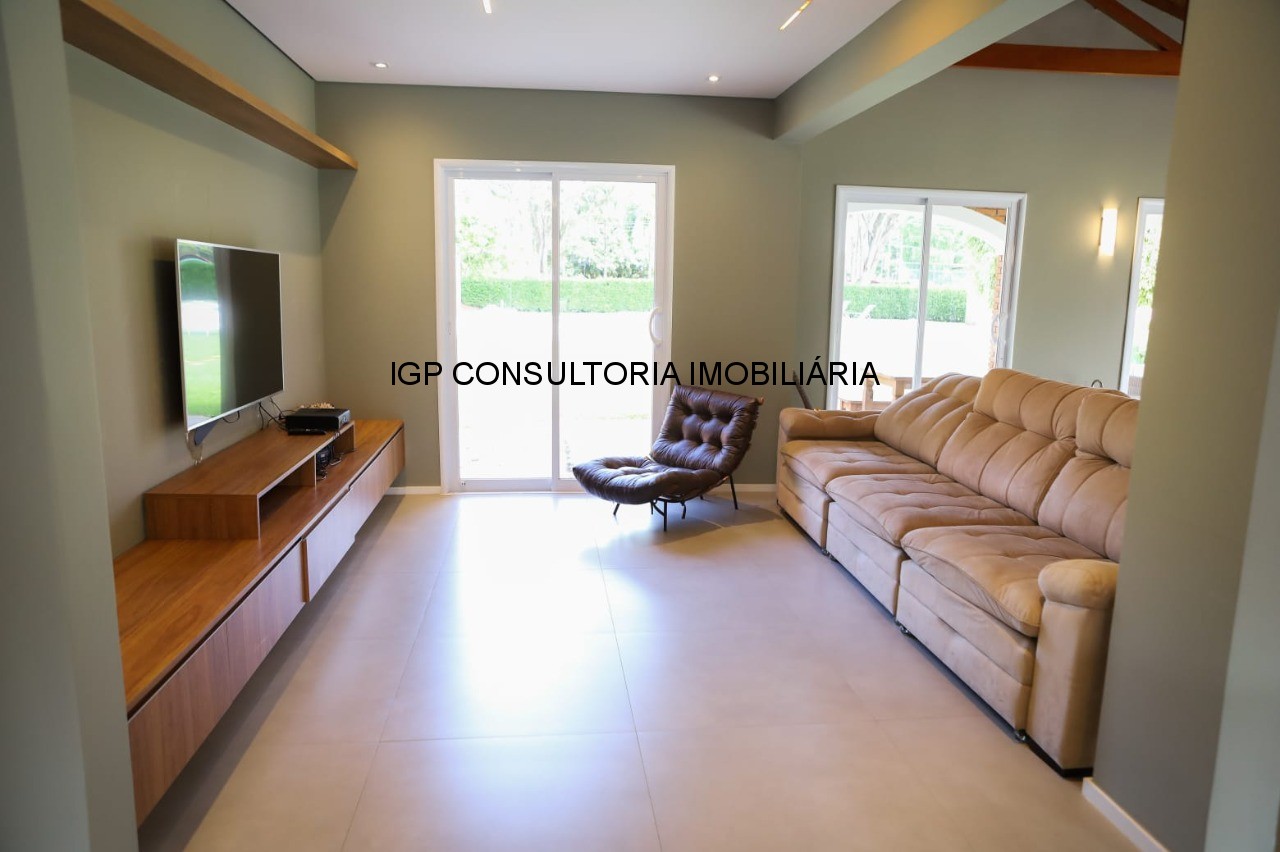 Chácara de luxo em condomínio exclusivo na Chacara Polaris, Indaiatuba-SP: 8 quartos, 1 suíte, 3 salas, 4 banheiros, 488,37 m². Venha conhecer!