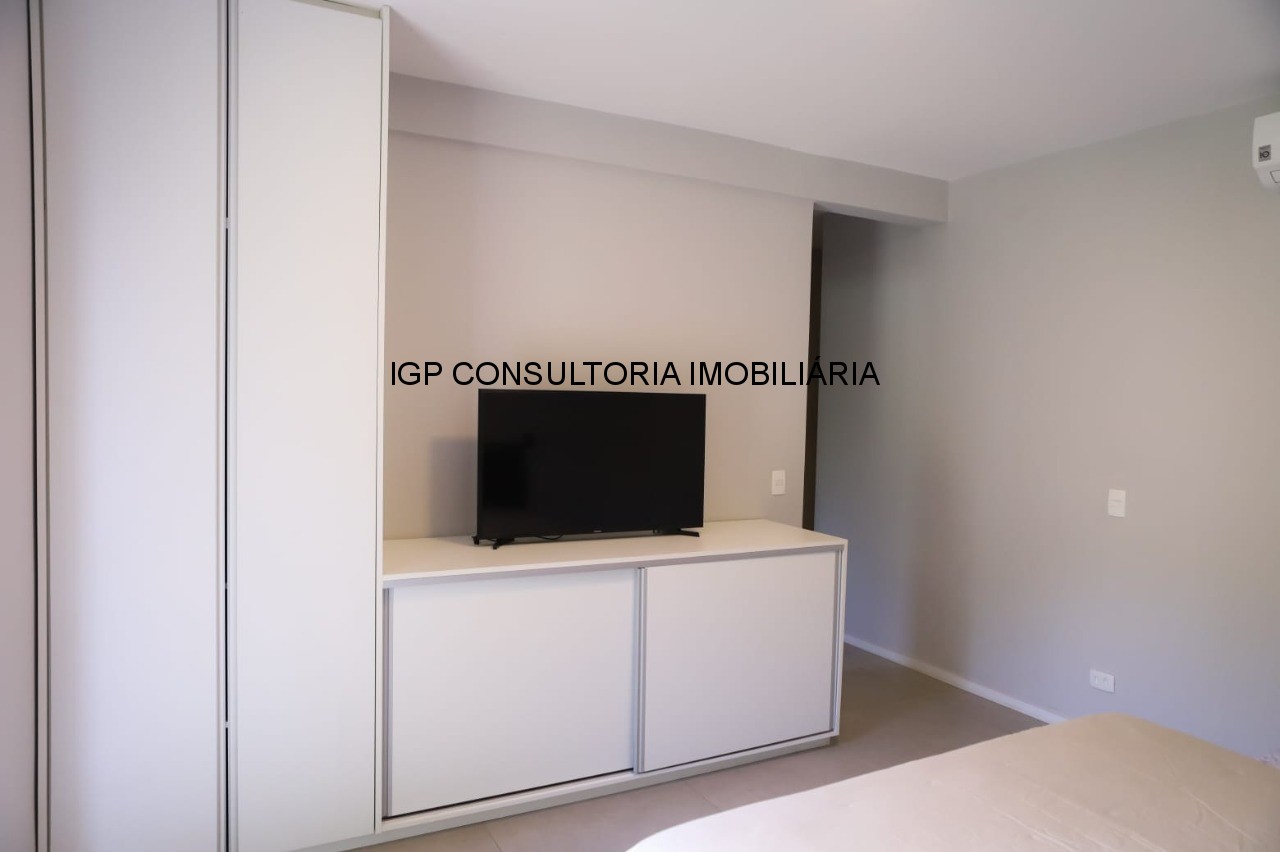 Chácara de luxo em condomínio exclusivo na Chacara Polaris, Indaiatuba-SP: 8 quartos, 1 suíte, 3 salas, 4 banheiros, 488,37 m². Venha conhecer!
