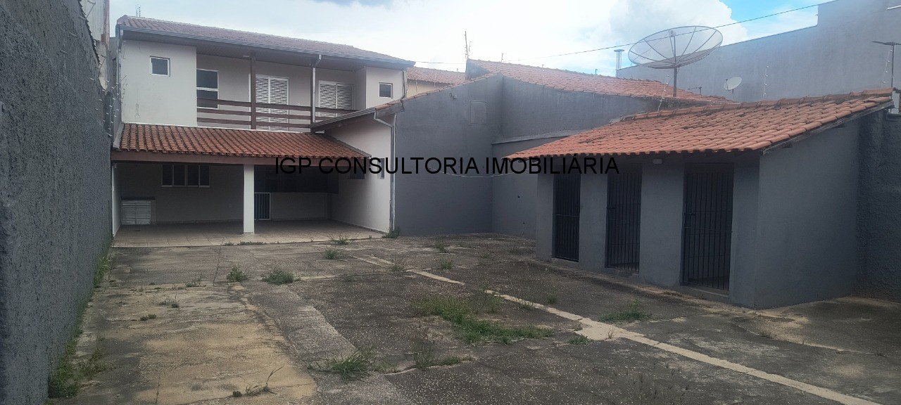 Casa, 4 quartos, 205 m² - Foto 1