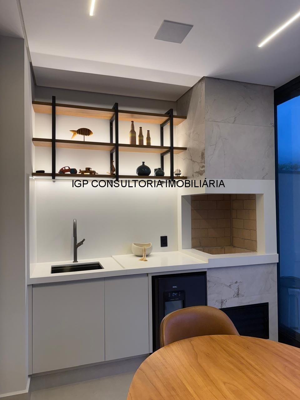 Casa, 3 quartos, 215 m² - Foto 2