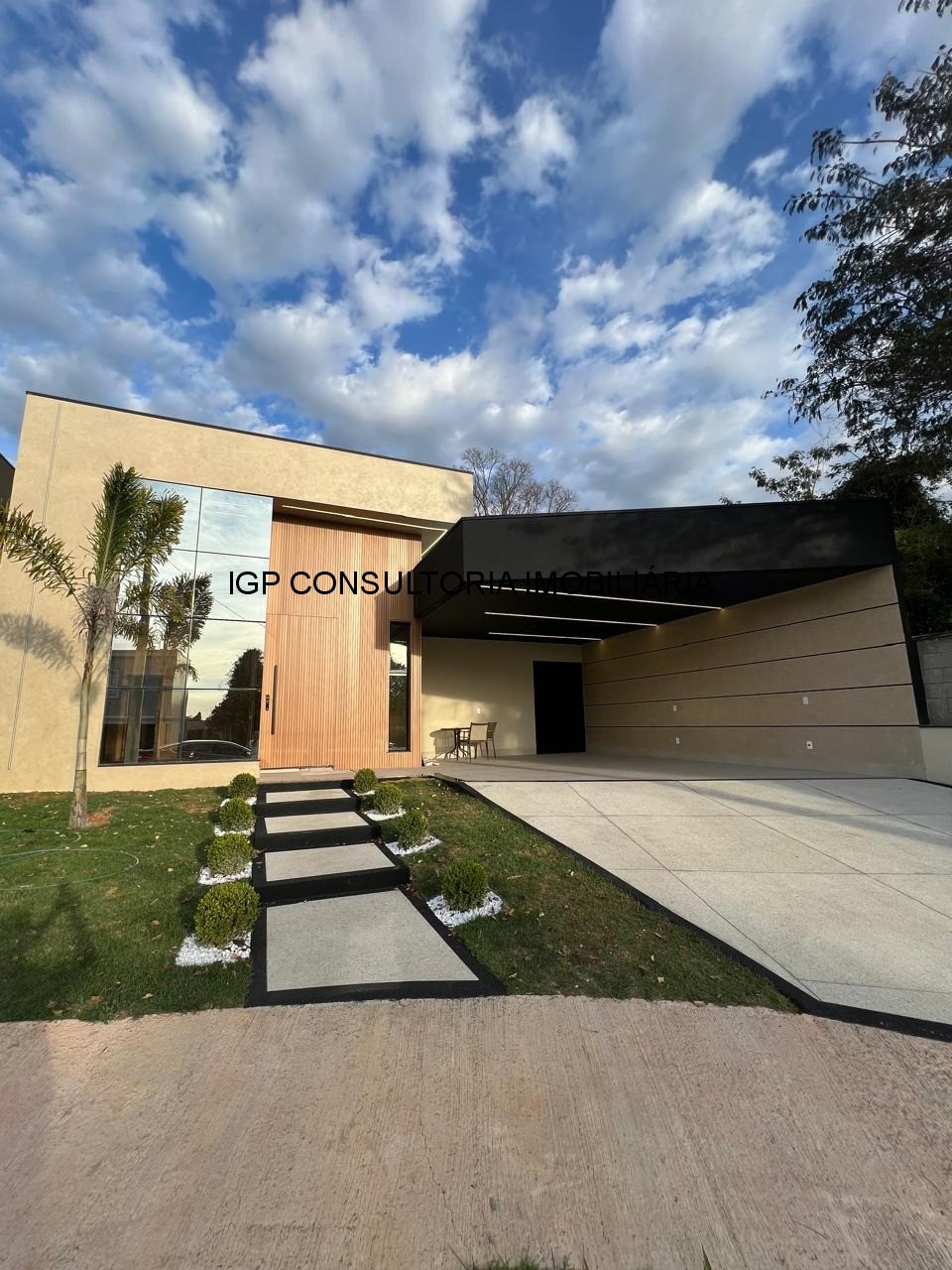 Casa, 3 quartos, 189 m² - Foto 2