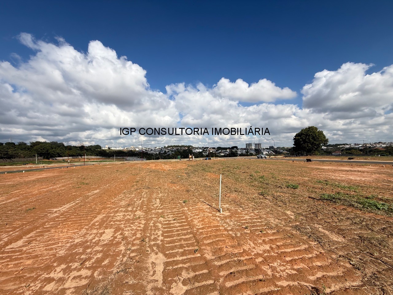 Terreno em condomínio à venda em indaiatuba-sp jardim maison
