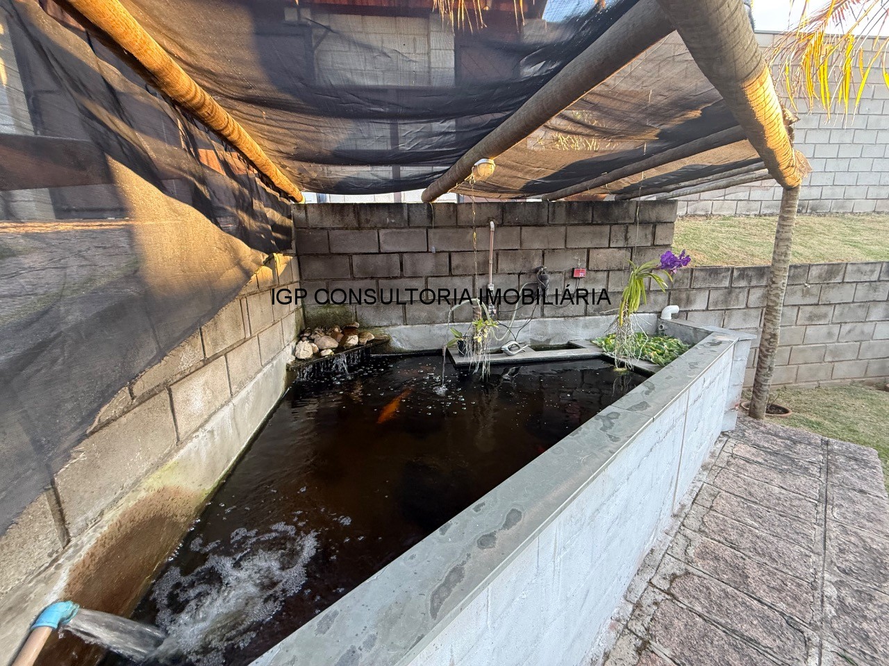 Chácara à venda em Indaiatuba-SP, Colinas de Indaiatuba: 3 quartos, 2 suítes, 2 salas, 4 banheiros, 2 vagas, 246m².