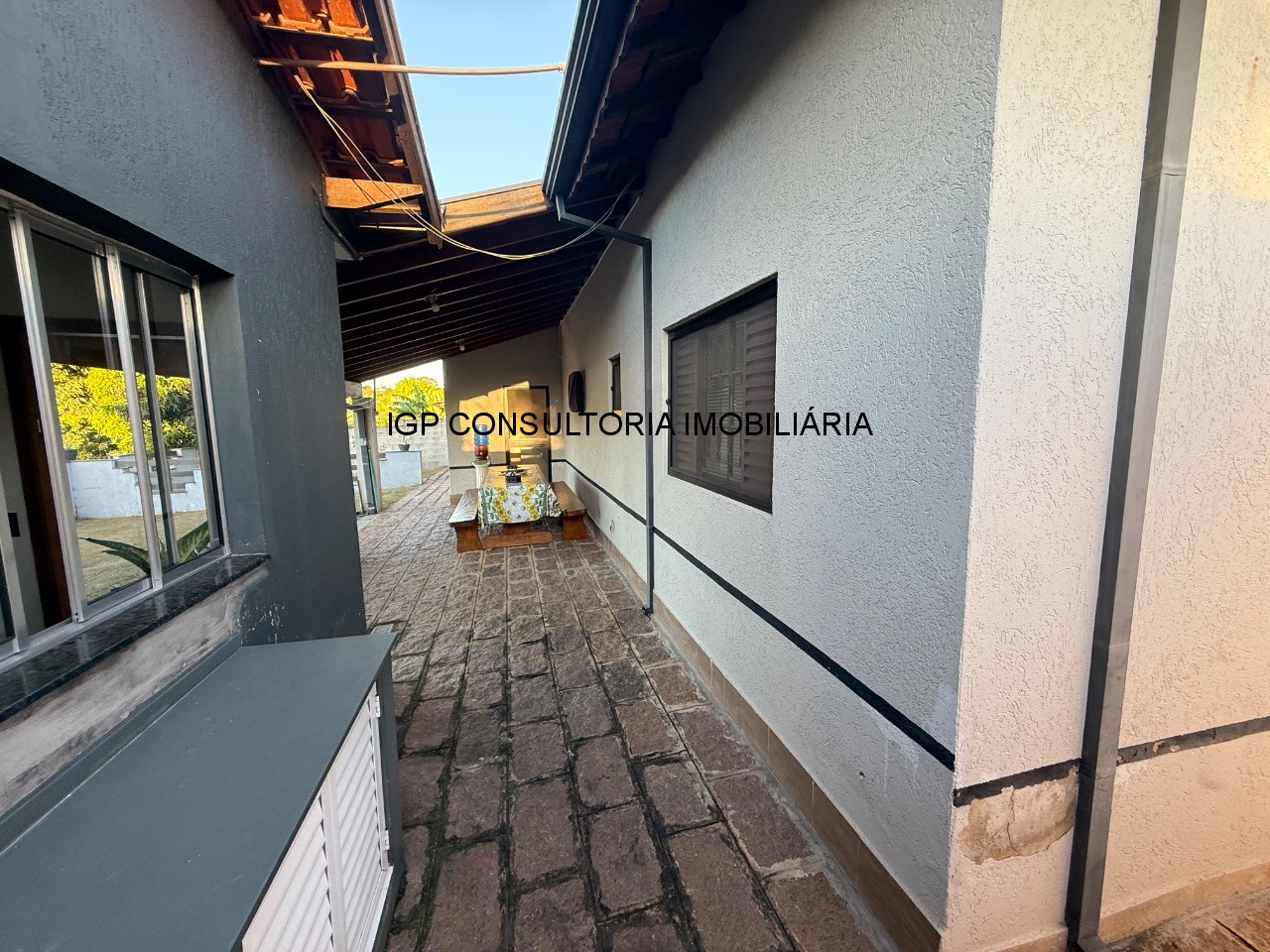 Chácara à venda em Indaiatuba-SP, Colinas de Indaiatuba: 3 quartos, 2 suítes, 2 salas, 4 banheiros, 2 vagas, 246m².
