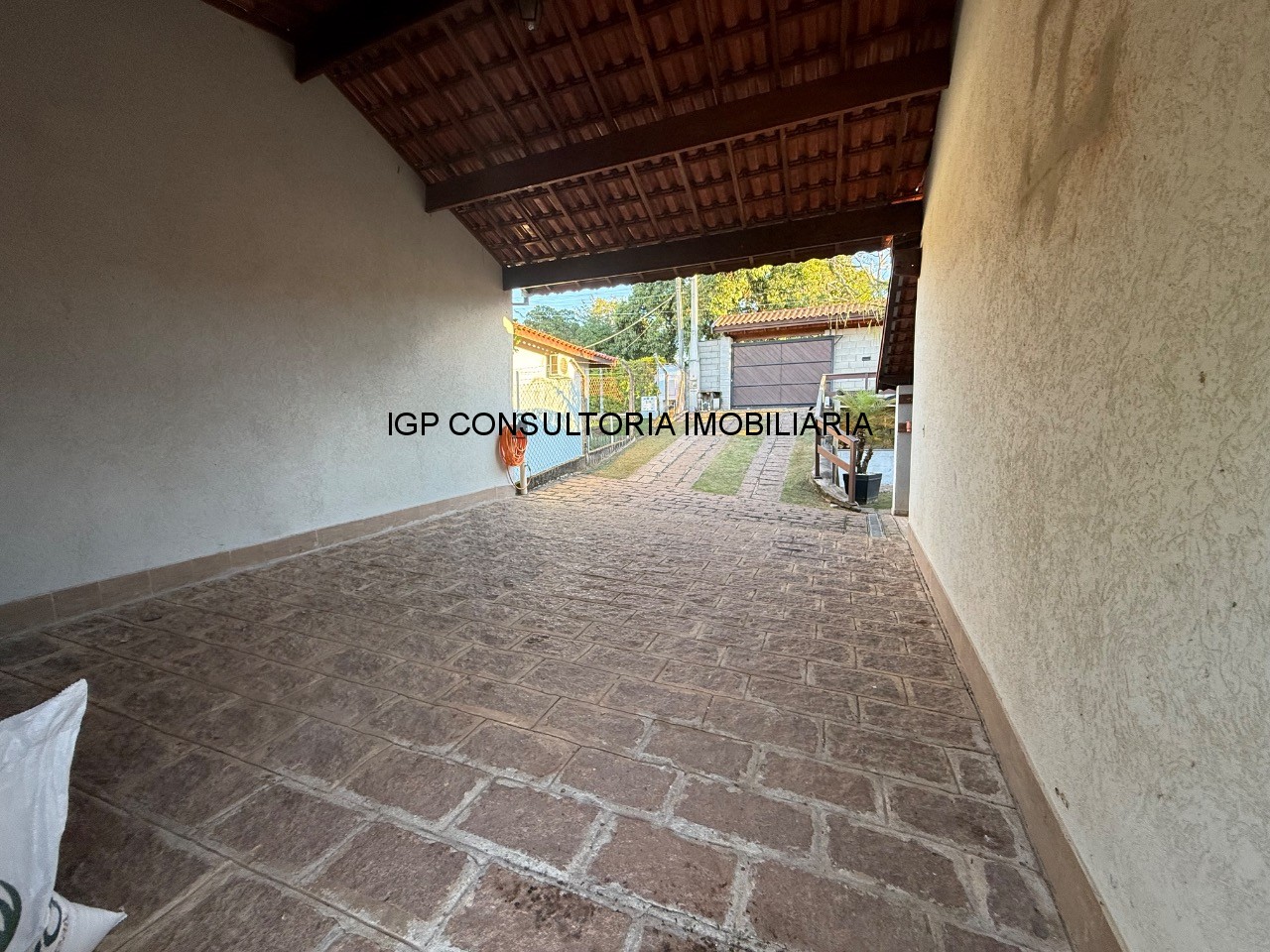 Chácara à venda em Indaiatuba-SP, Colinas de Indaiatuba: 3 quartos, 2 suítes, 2 salas, 4 banheiros, 2 vagas, 246m².