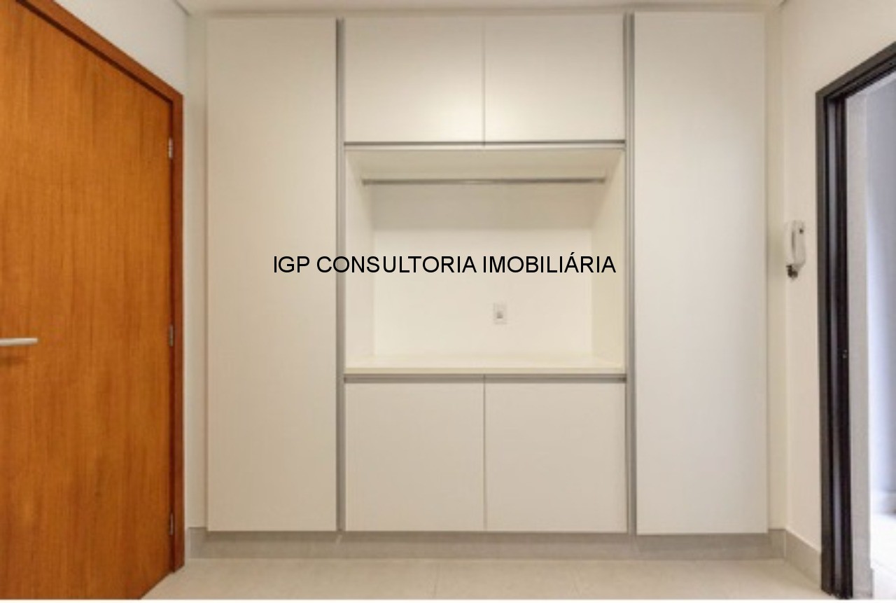 Luxuosa casa em condomínio à venda em Indaiatuba-SP, Jardim Vila Paradiso: 4 quartos, 3 suítes, 3 salas, 3 vagas, 515m². Venha conferir!