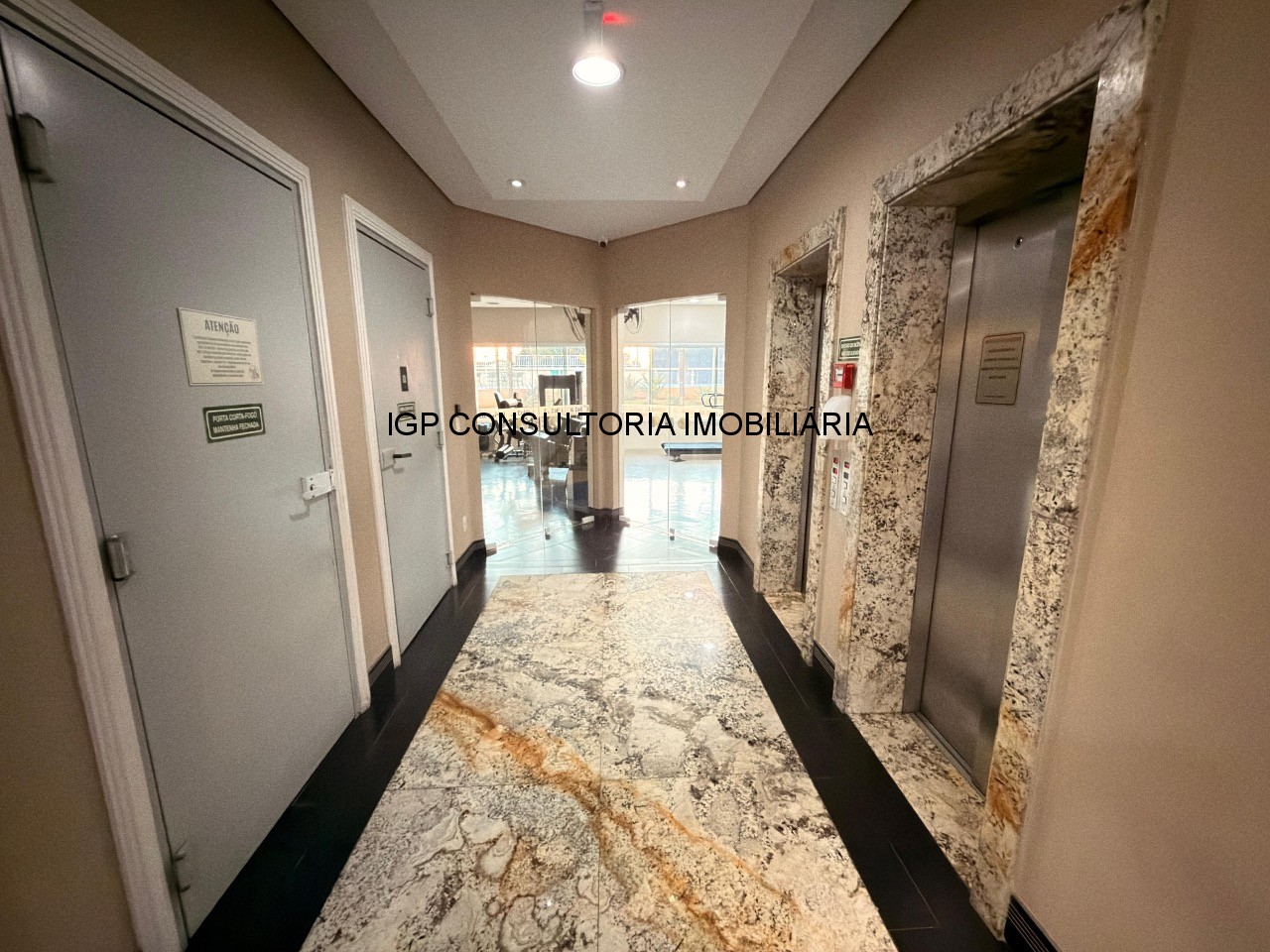 Apartamento, 3 quartos, 260 m² - Foto 11