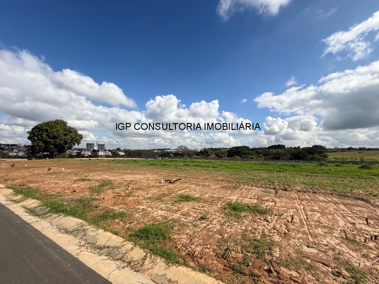 Terreno em condomínio à venda em indaiatuba-sp jardim maison
