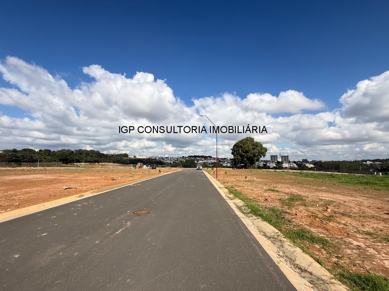 Terreno em condomínio à venda em indaiatuba-sp jardim maison