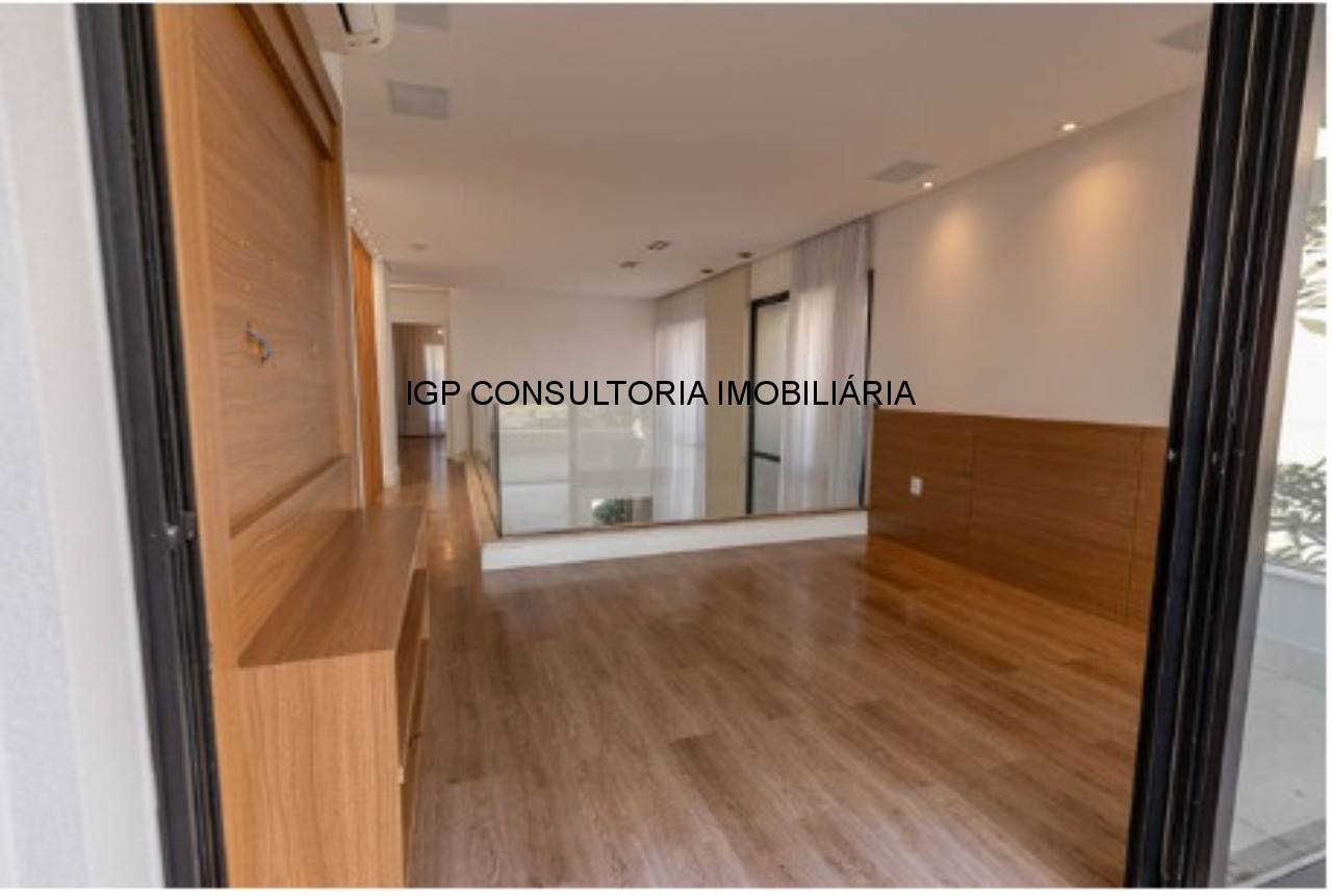 Luxuosa casa em condomínio à venda em Indaiatuba-SP, Jardim Vila Paradiso: 4 quartos, 3 suítes, 3 salas, 3 vagas, 515m². Venha conferir!