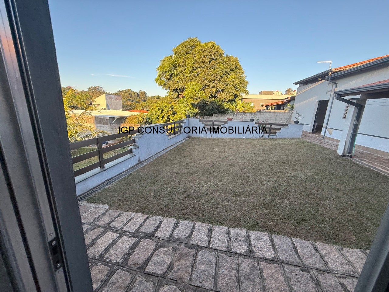 Chácara à venda em Indaiatuba-SP, Colinas de Indaiatuba: 3 quartos, 2 suítes, 2 salas, 4 banheiros, 2 vagas, 246m².