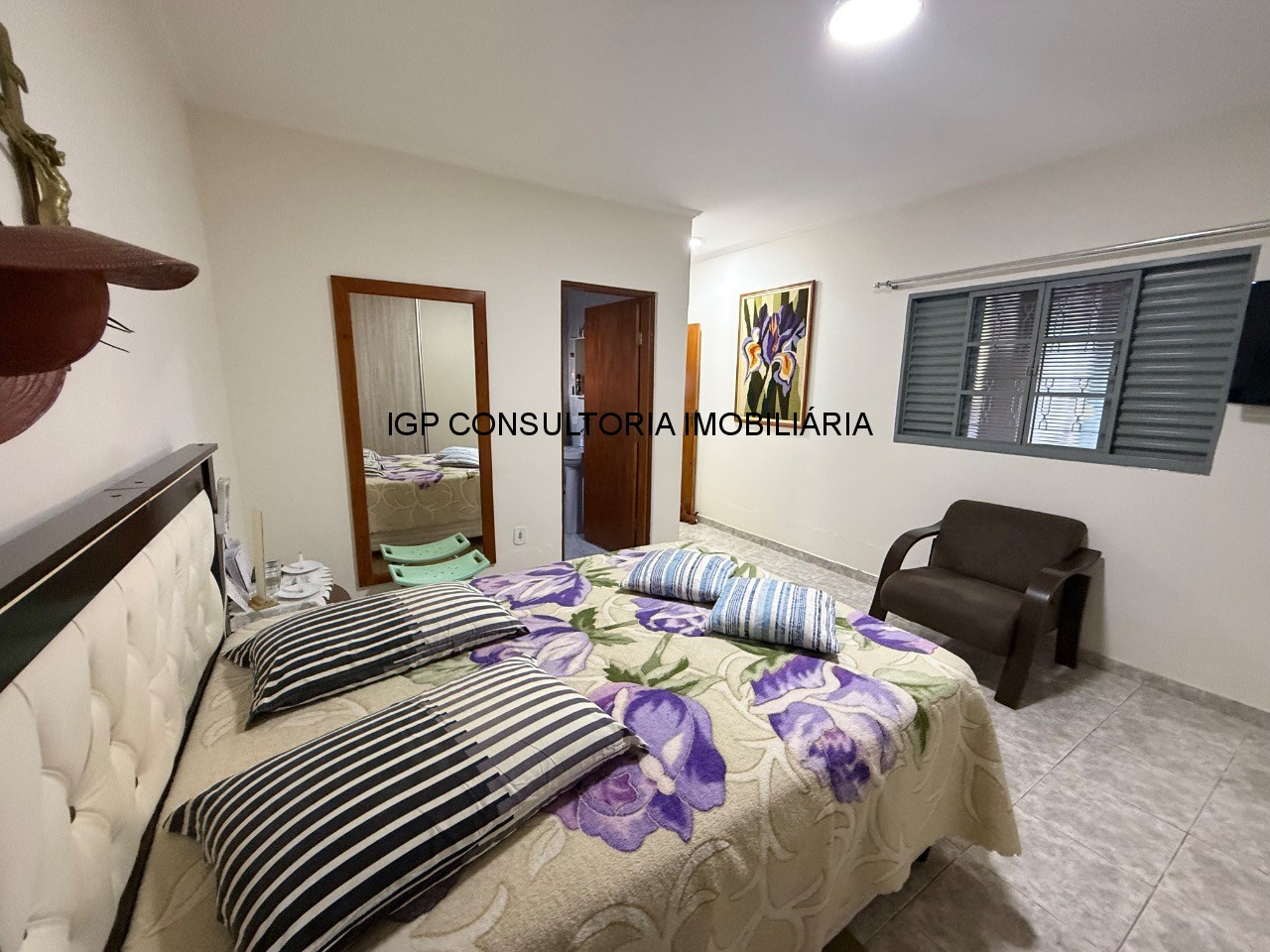 Chácara à venda em Indaiatuba-SP, Colinas de Indaiatuba: 3 quartos, 2 suítes, 2 salas, 4 banheiros, 2 vagas, 246m².
