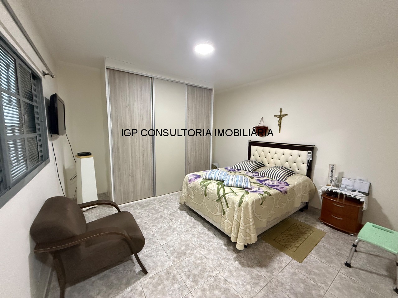 Chácara à venda em Indaiatuba-SP, Colinas de Indaiatuba: 3 quartos, 2 suítes, 2 salas, 4 banheiros, 2 vagas, 246m².