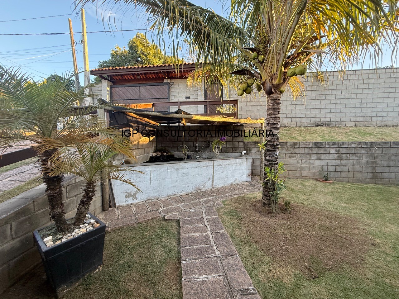 Chácara à venda em Indaiatuba-SP, Colinas de Indaiatuba: 3 quartos, 2 suítes, 2 salas, 4 banheiros, 2 vagas, 246m².