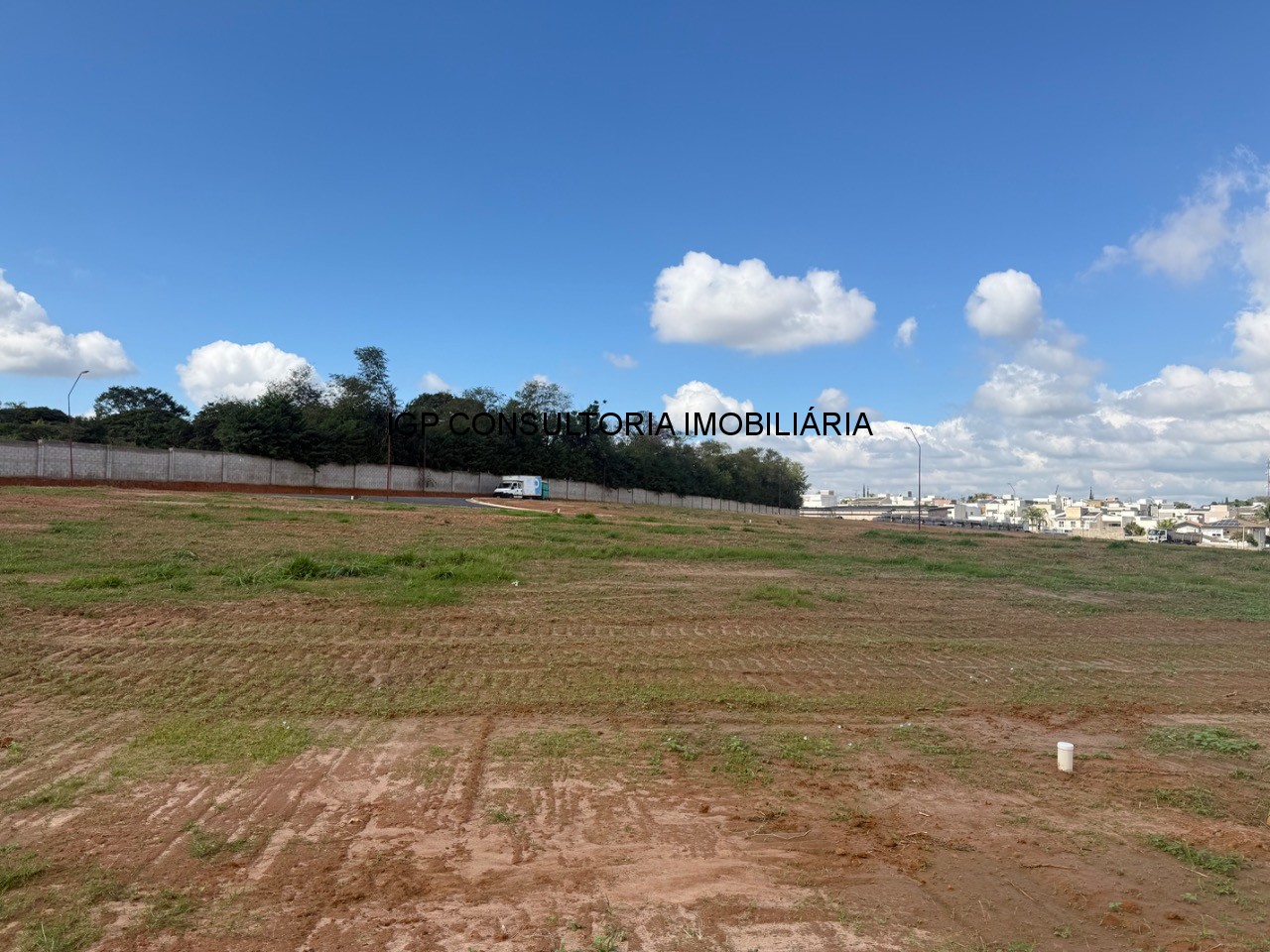 Terreno em condomínio à venda em indaiatuba-sp jardim maison