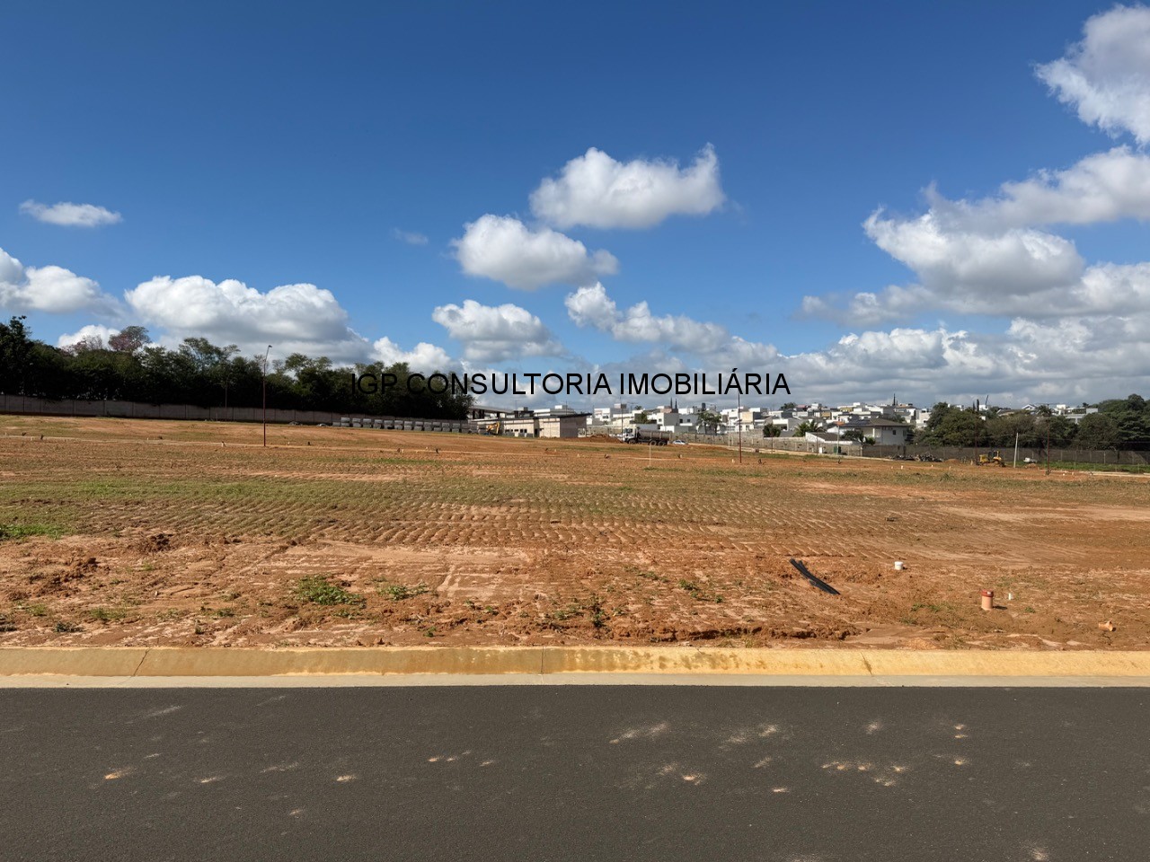 Terreno em condomínio à venda em indaiatuba-sp jardim maison