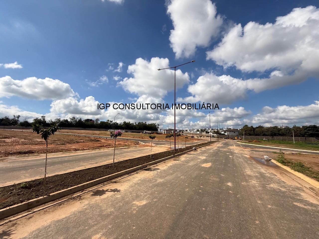 Terreno em Condomínio à venda em Indaiatuba-SP Jardim Maison Suisse 300m² de área