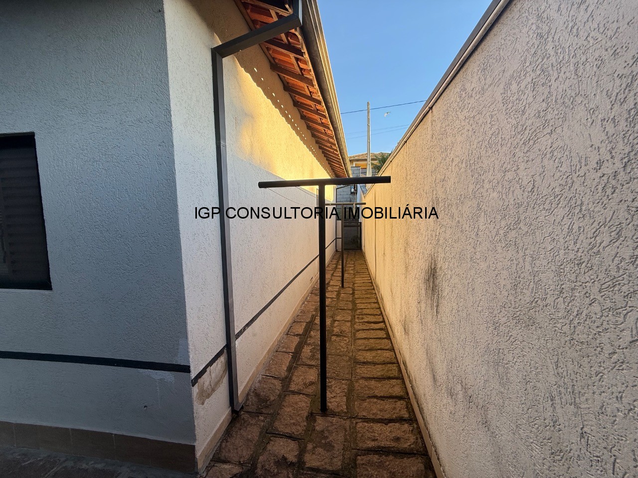 Chácara à venda em Indaiatuba-SP, Colinas de Indaiatuba: 3 quartos, 2 suítes, 2 salas, 4 banheiros, 2 vagas, 246m².