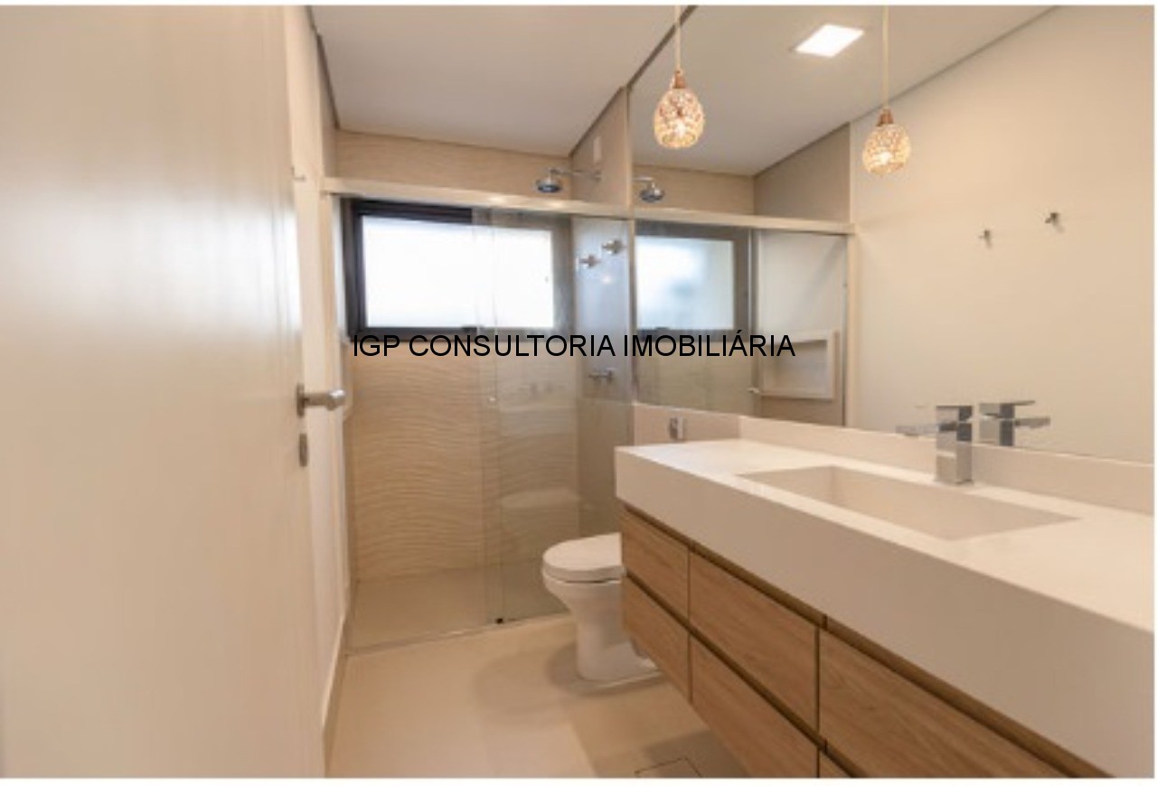 Luxuosa casa em condomínio à venda em Indaiatuba-SP, Jardim Vila Paradiso: 4 quartos, 3 suítes, 3 salas, 3 vagas, 515m². Venha conferir!