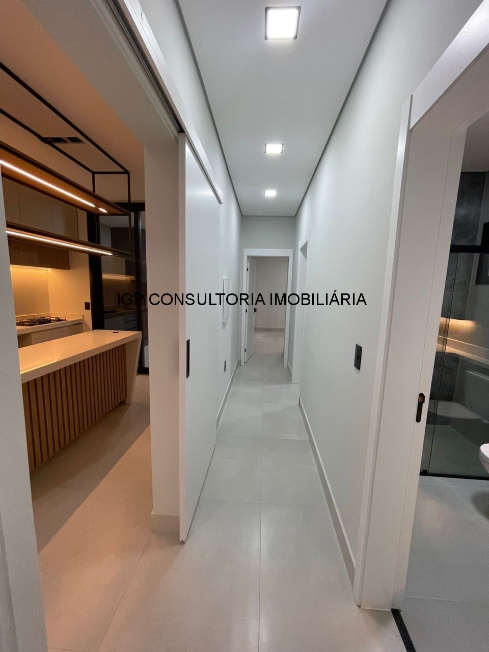 Casa de alto padrão à venda em condomínio exclusivo de indai