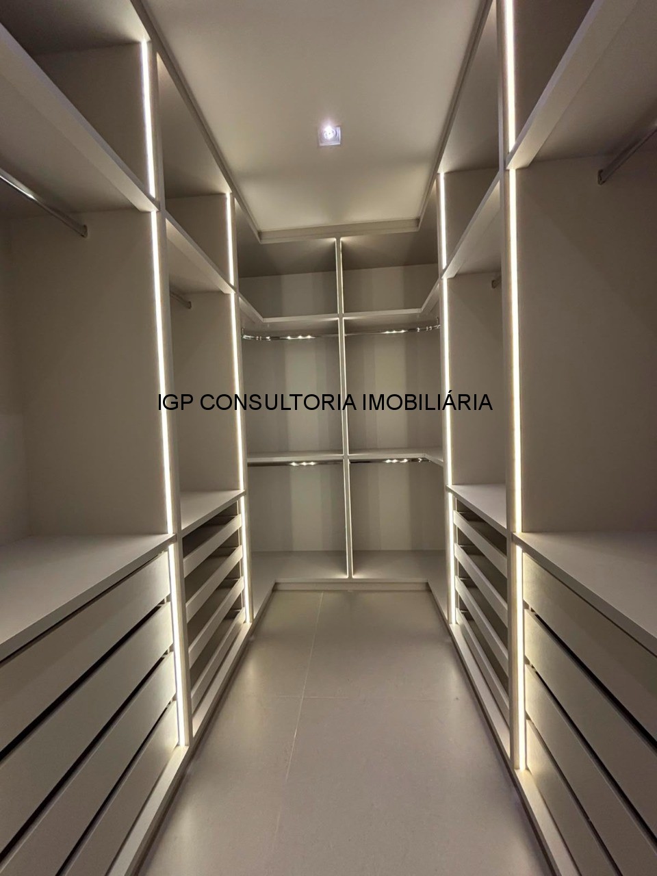 Casa, 4 quartos, 235 m² - Foto 25