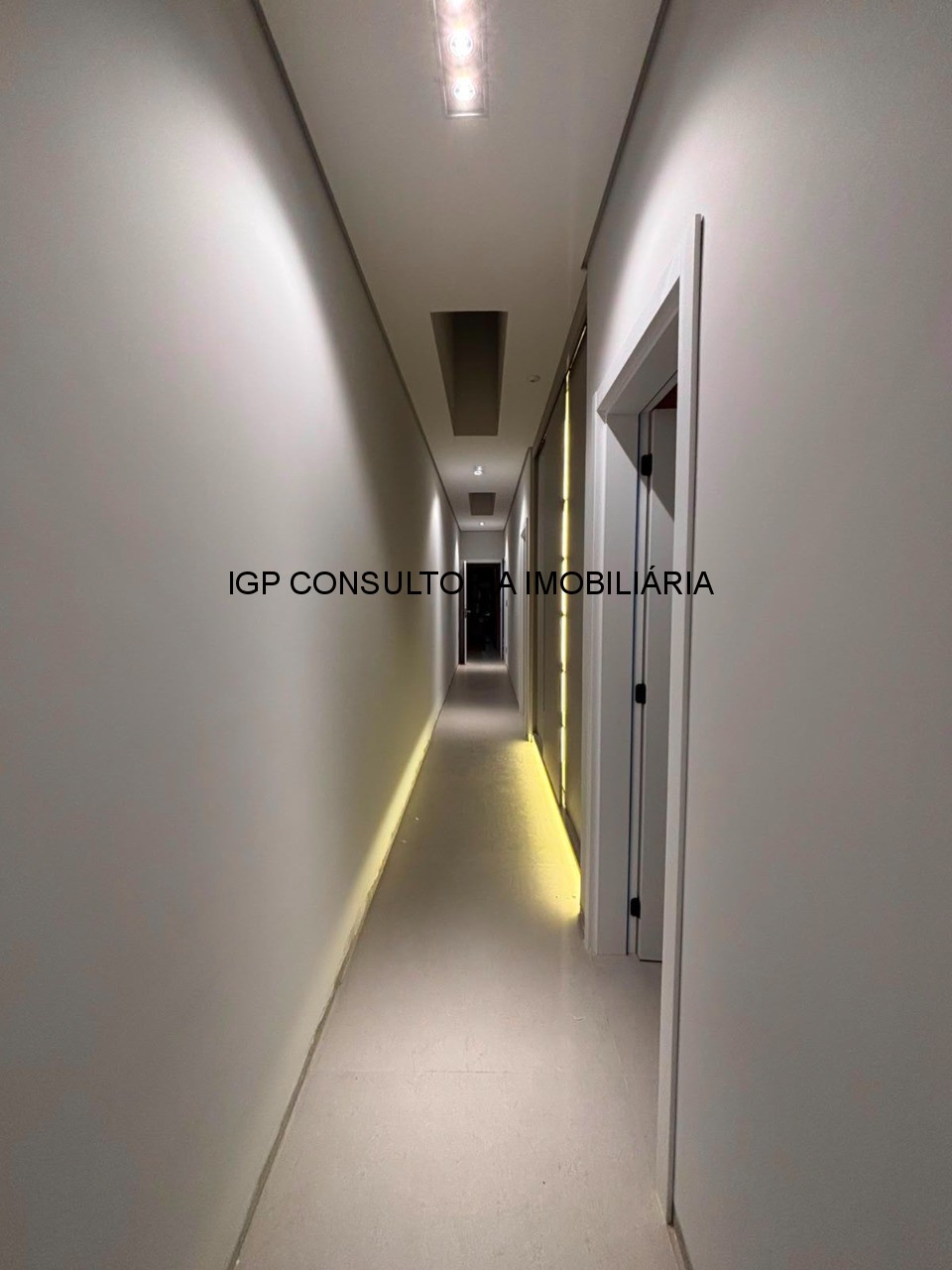 Casa, 4 quartos, 235 m² - Foto 35
