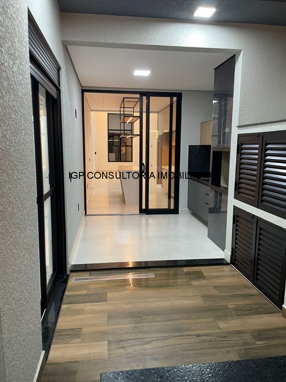 Casa de alto padrão à venda em condomínio exclusivo de indai