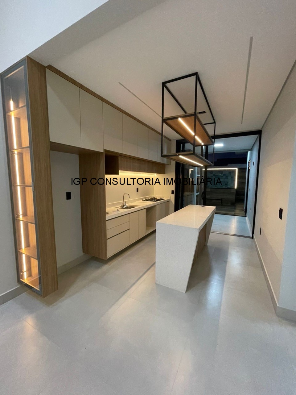 Casa de alto padrão à venda em condomínio exclusivo de indai