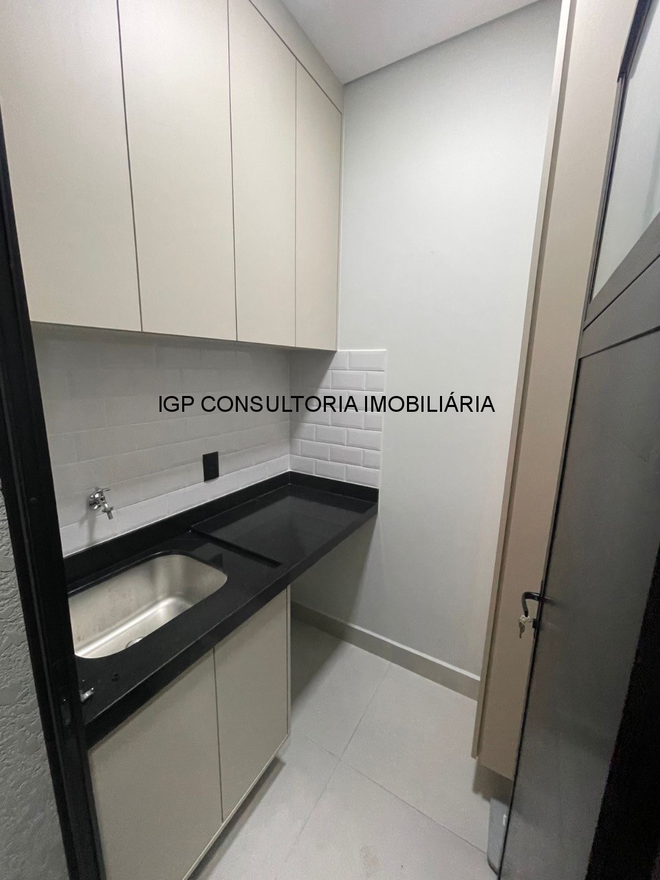 Casa de alto padrão à venda em condomínio exclusivo de indai