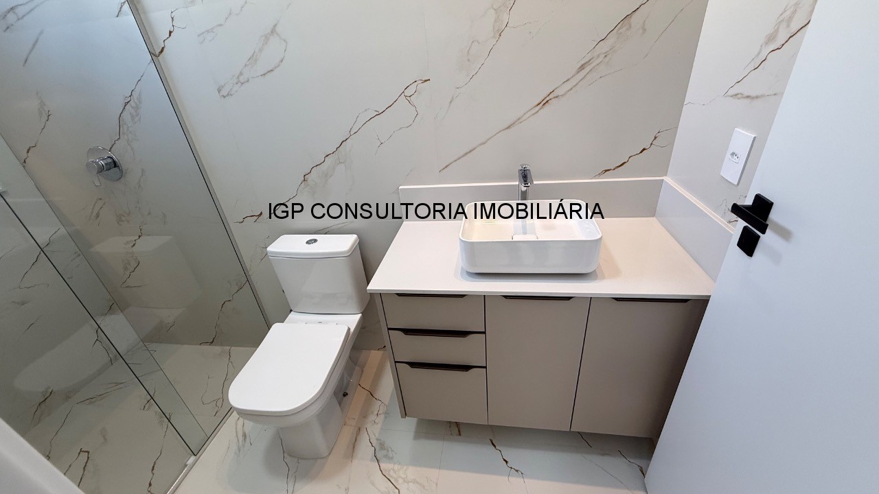 Casa em Condomínio à Venda em Indaiatuba-SP, Jardim Laguna: 3 quartos, 1 suíte, 2 salas, 4 banheiros, 4 vagas, 190,45 m².