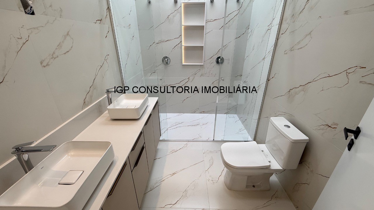 Casa em Condomínio à Venda em Indaiatuba-SP, Jardim Laguna: 3 quartos, 1 suíte, 2 salas, 4 banheiros, 4 vagas, 190,45 m².