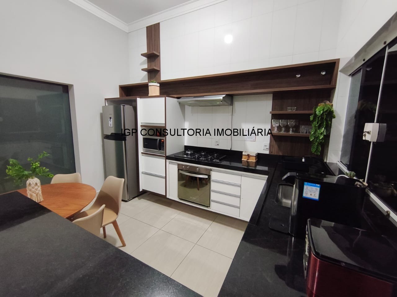 Imperdível: Casa à venda em Indaiatuba-SP, Vila Florença! 3 quartos, 1 suite, 3 salas, 2 vagas de garagem, 117,20 m² de área.