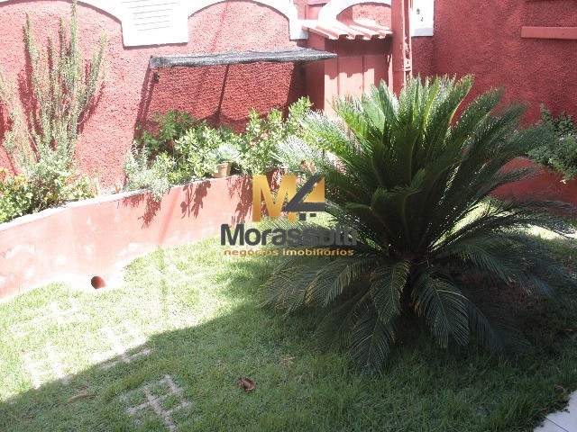 Casa à venda com 3 quartos, 200m² - Foto 3