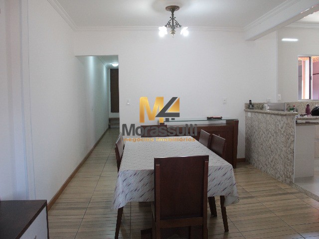 Casa à venda com 3 quartos, 200m² - Foto 9