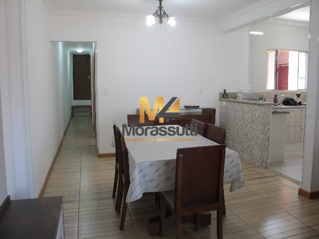 Casa à venda com 3 quartos, 200m² - Foto 10