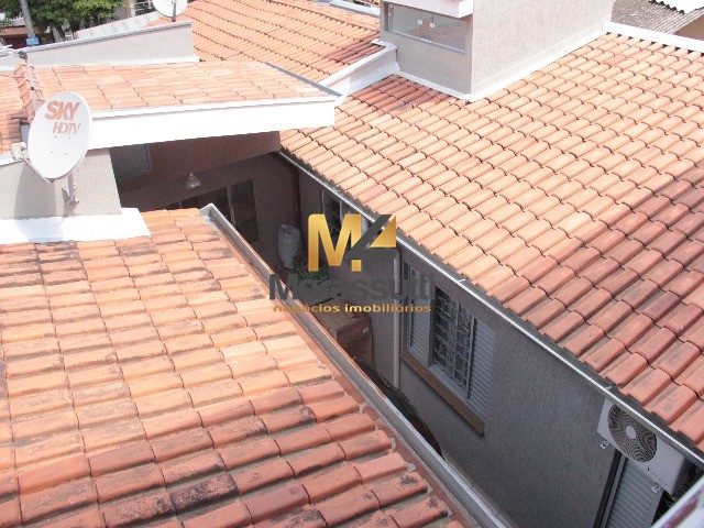Casa à venda com 3 quartos, 200m² - Foto 32