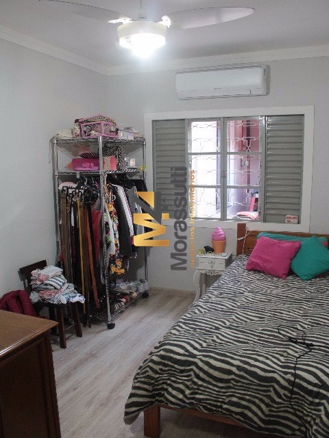 Casa à venda com 3 quartos, 200m² - Foto 20