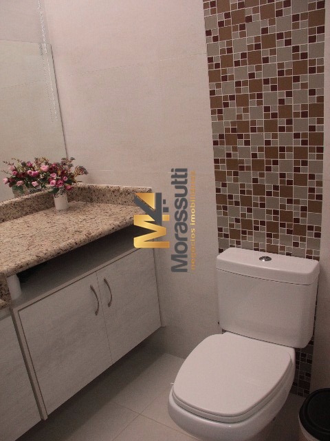Casa à venda com 3 quartos, 200m² - Foto 13